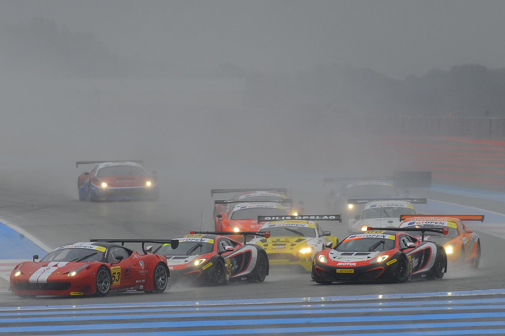 Van der Drift robbed in GT Open race at Paul Ricard