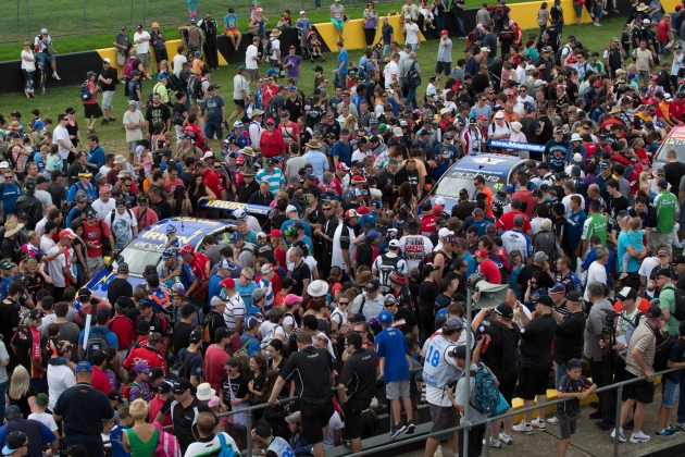 V8 stars to hit Queen Street to promote ITM 400