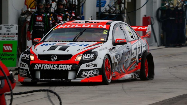 V8 Supercar teams perplexed by tyre failures