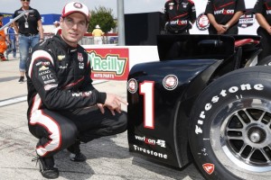 5-6 June, 2015, Fort Worth, Texas, USA
Verizon P1 Pole Award winner Will Power places the P1 sticker on his car
©2015, Michael L. Levitt
LAT Photo USA