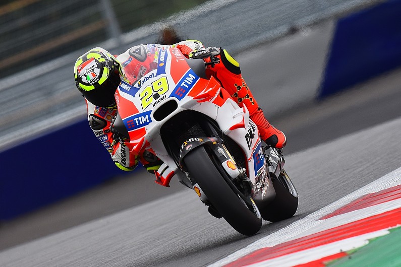 Iannone takes pole for Austrian MotoGP