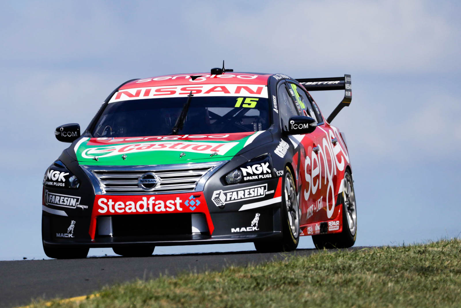 Rick Kelly fastest as times tumble in Sydney Supercars test