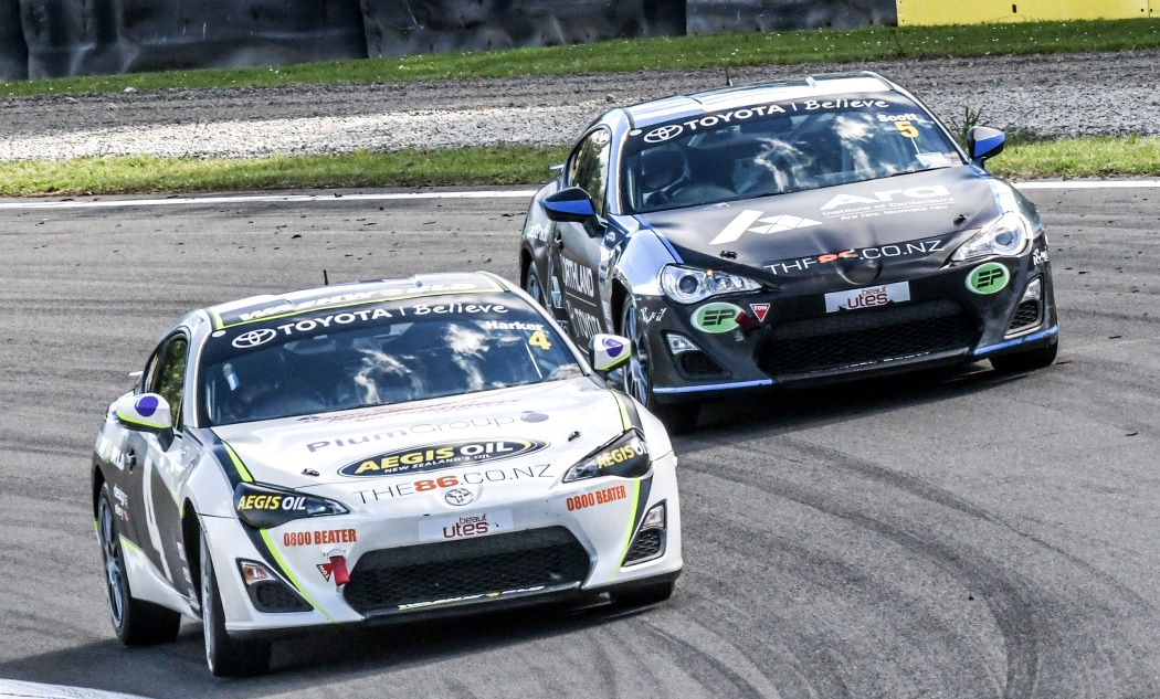 Saturday win keeps Toyota 86 title hopes alive for Reid Harker