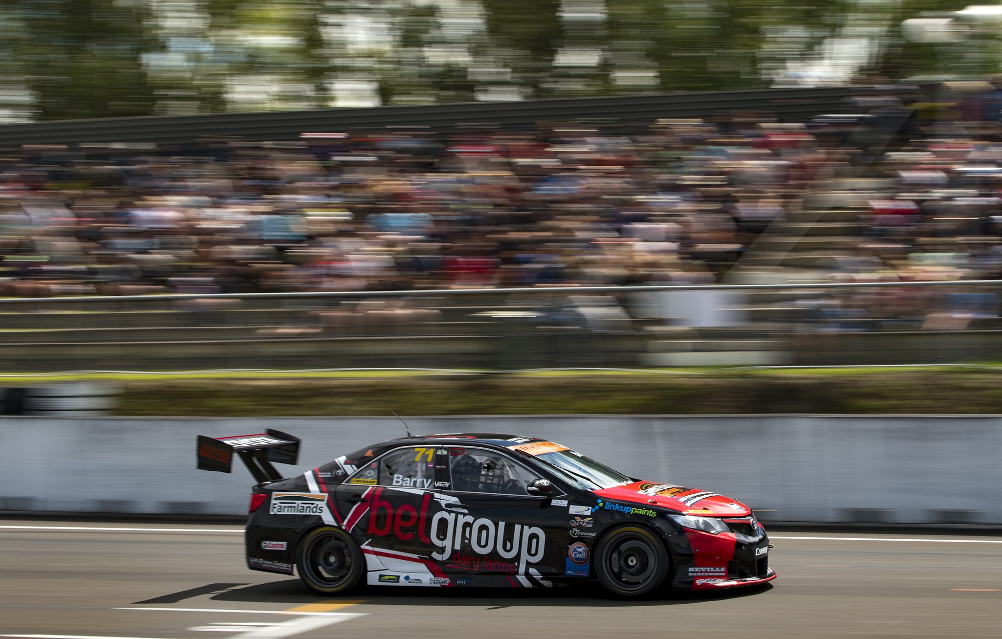 Evans wins Manfeild NZ Touring Cars round, Sam Barry scores maiden TLX victory